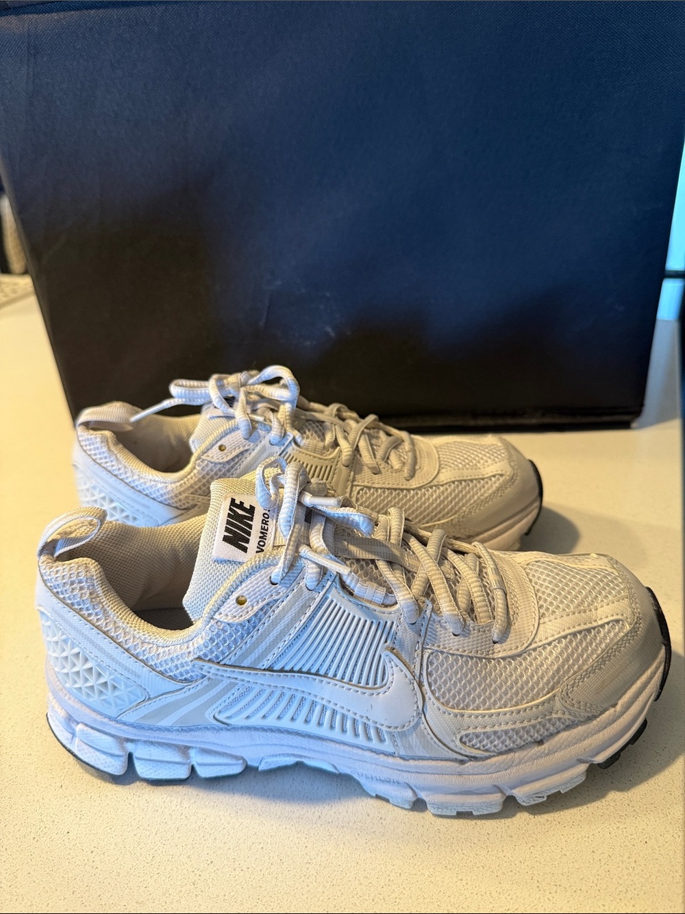 Nike Zoom Vomero 5 "White/Vast Grey" sneakers - Picture 2 of 5